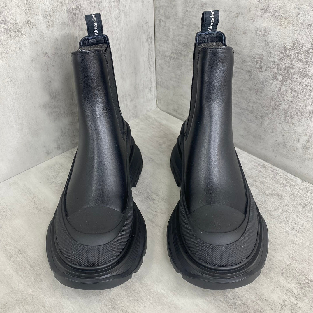 Alexander McQueen Tread Slick Chelsea Boots "Black"