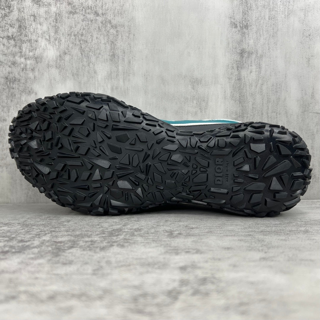 Dior B28 "Black-White-Turquoise"