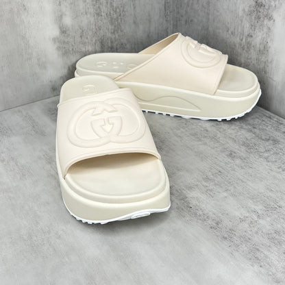 Gucci Slides "Cream"