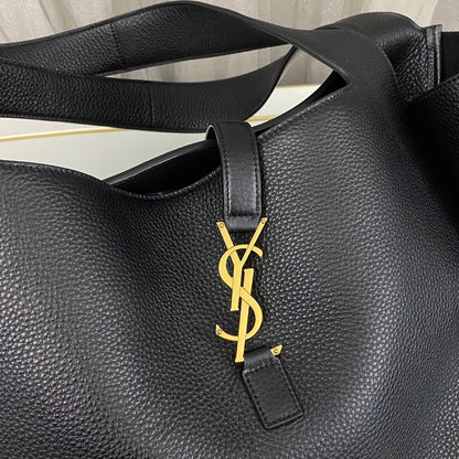 Saint Laurent Le 5 À 7 Bea in Grained Leather