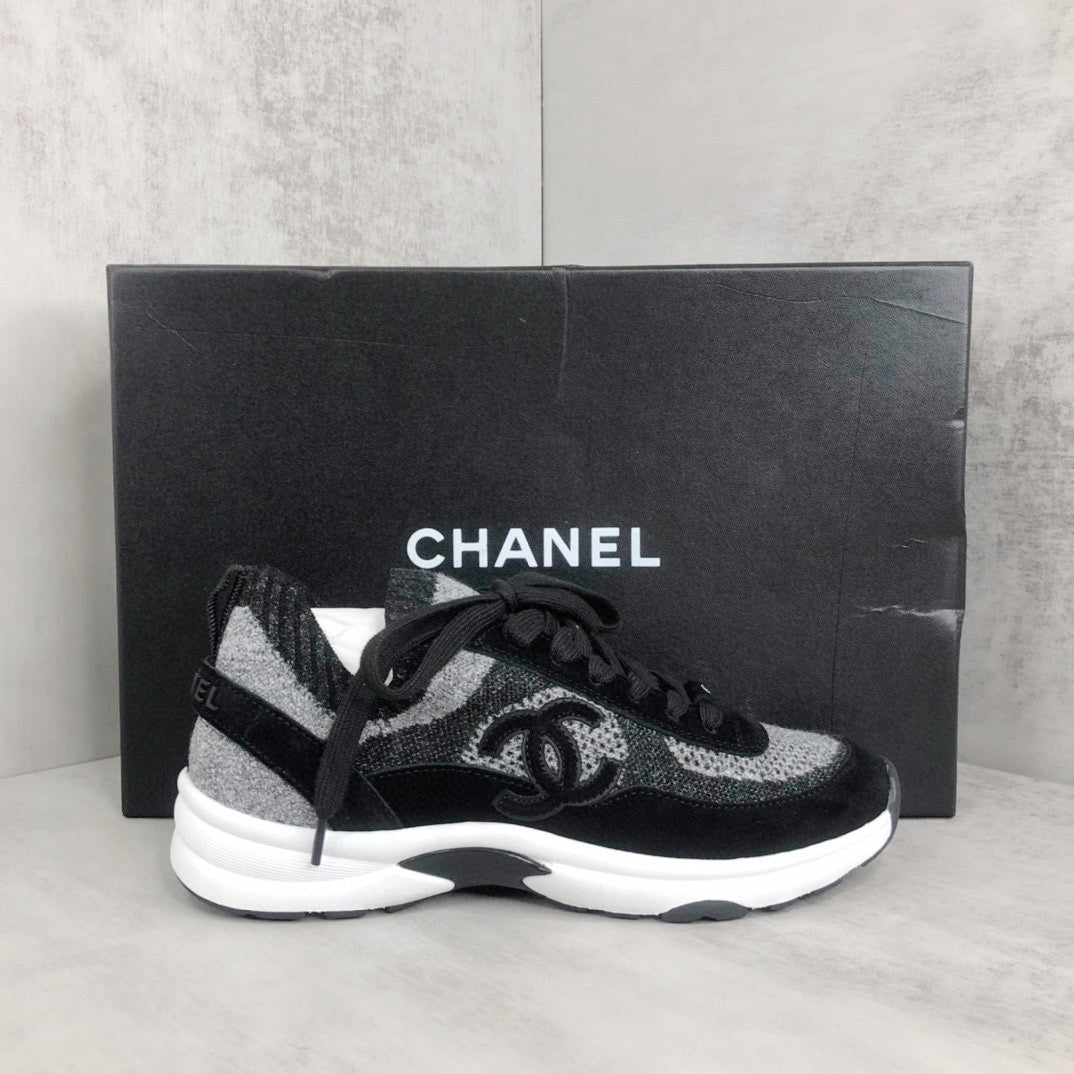 Chanel Interlocking CC "Black-Grey"