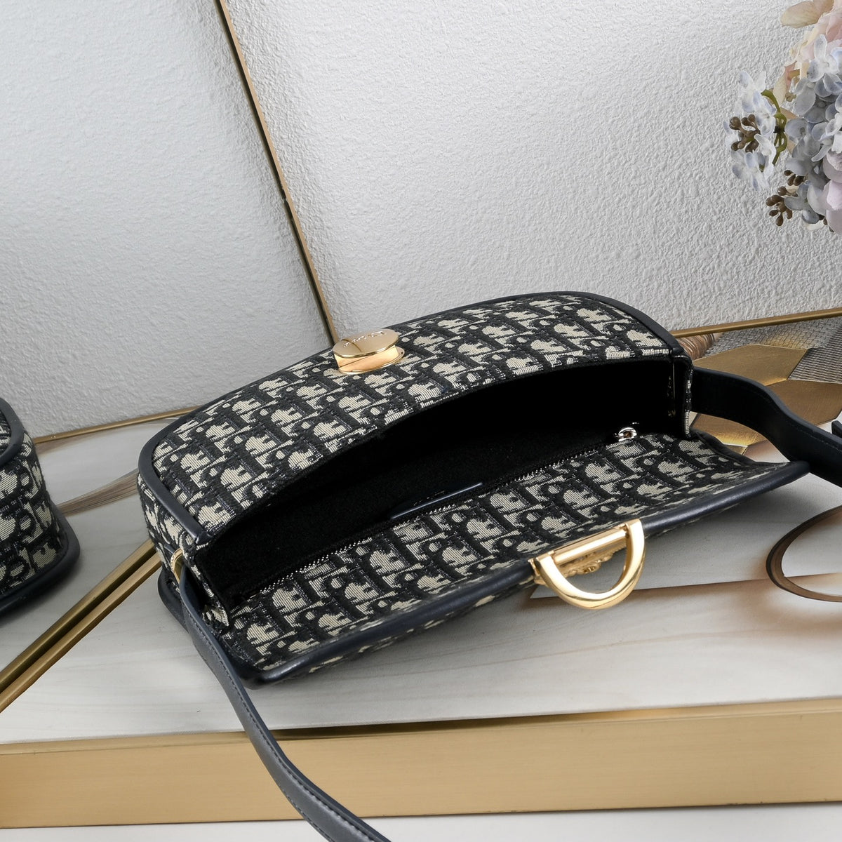 Dior Medium Dior Médaillon Flap Bag "Beige Dior Oblique Jacquard"