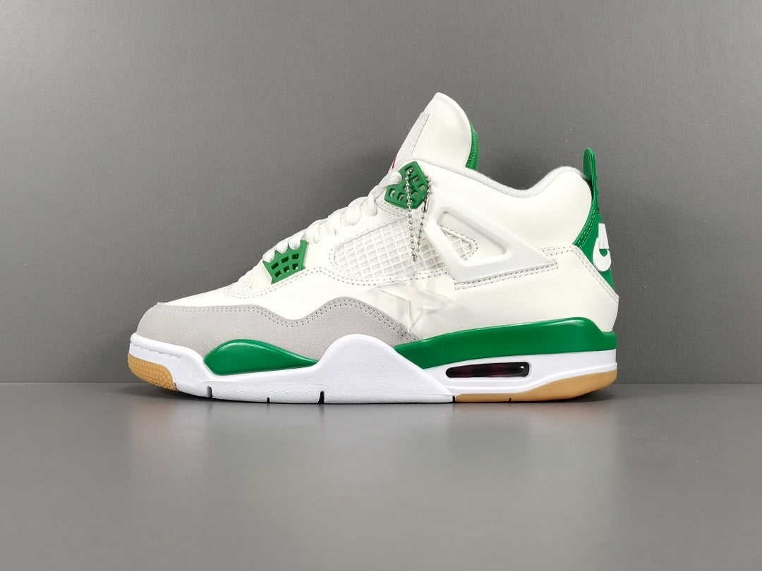 Air Jordan 4 SB "Pine Green"