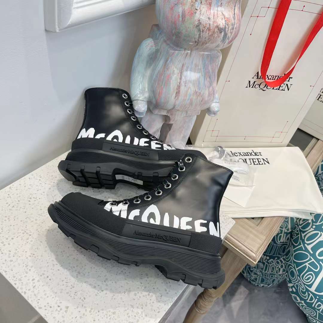Alexander McQueen Tread Slick Leather Boot "Black"