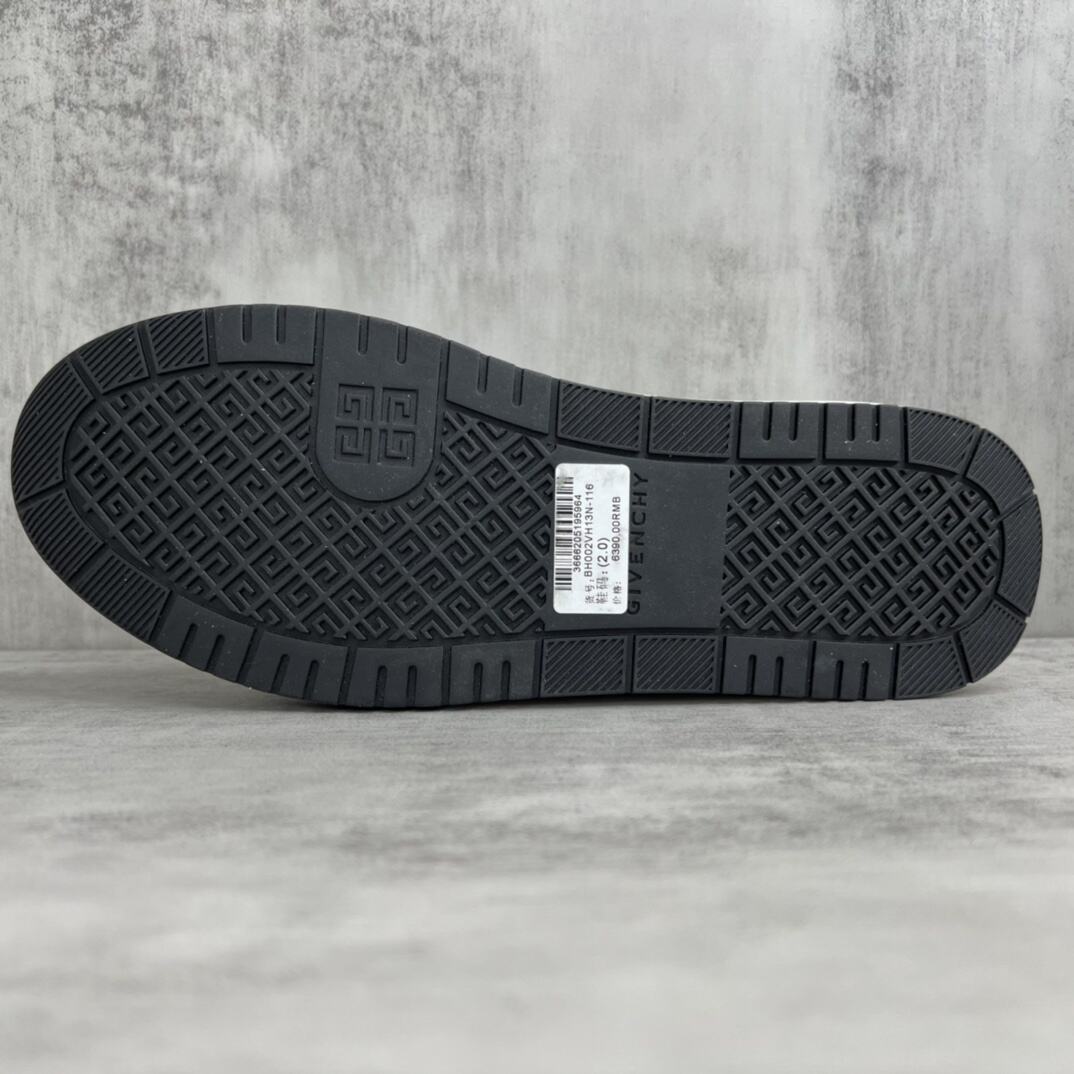 Givenchy Low-Top G4 "White-Black Sole"