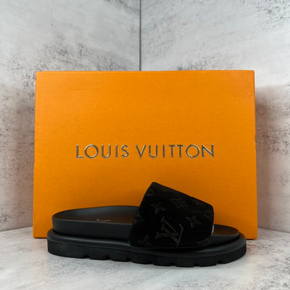 Louis Vuitton Slides "Black"
