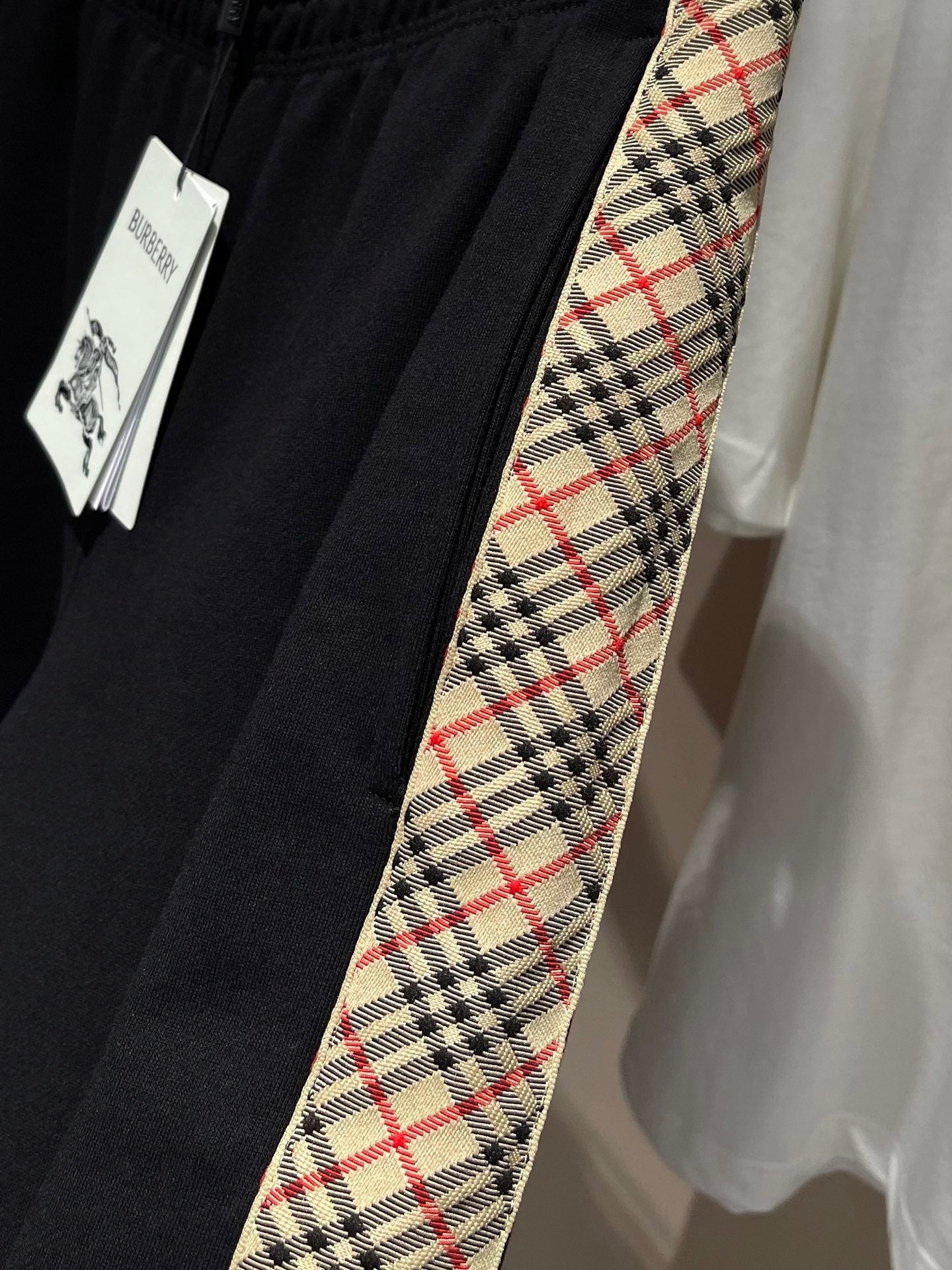 Burberry Check Trim Cotton Jogging Pants "Black"