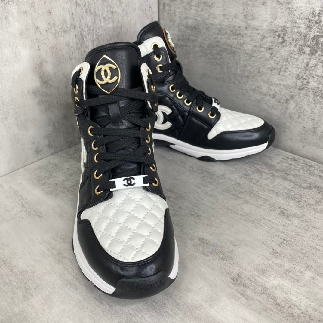 Chanel Interlocking CC Hgh-Top "Black-White"