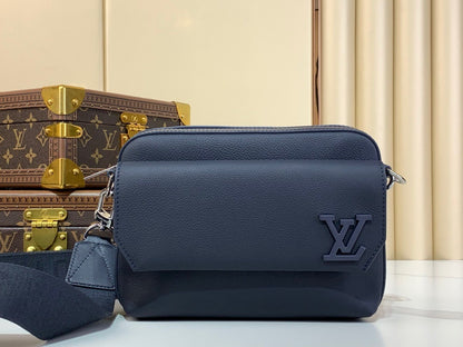 Louis Vuitton Fastline Messenger