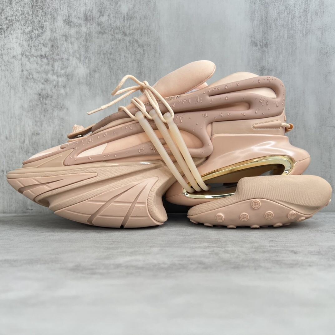 Balmain Unicorn "Beige"