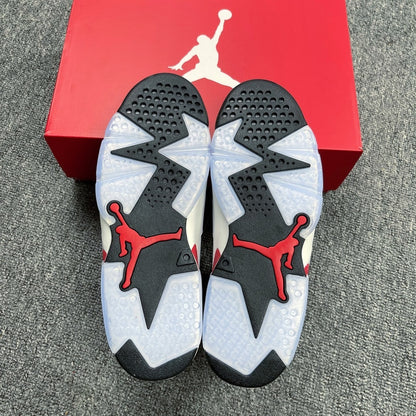 Air Jordan 6 Retro "Red Oreo"