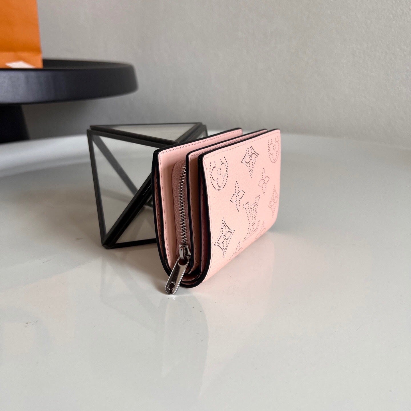 Louis Vuitton Cléa Wallet "Mahina Leather"