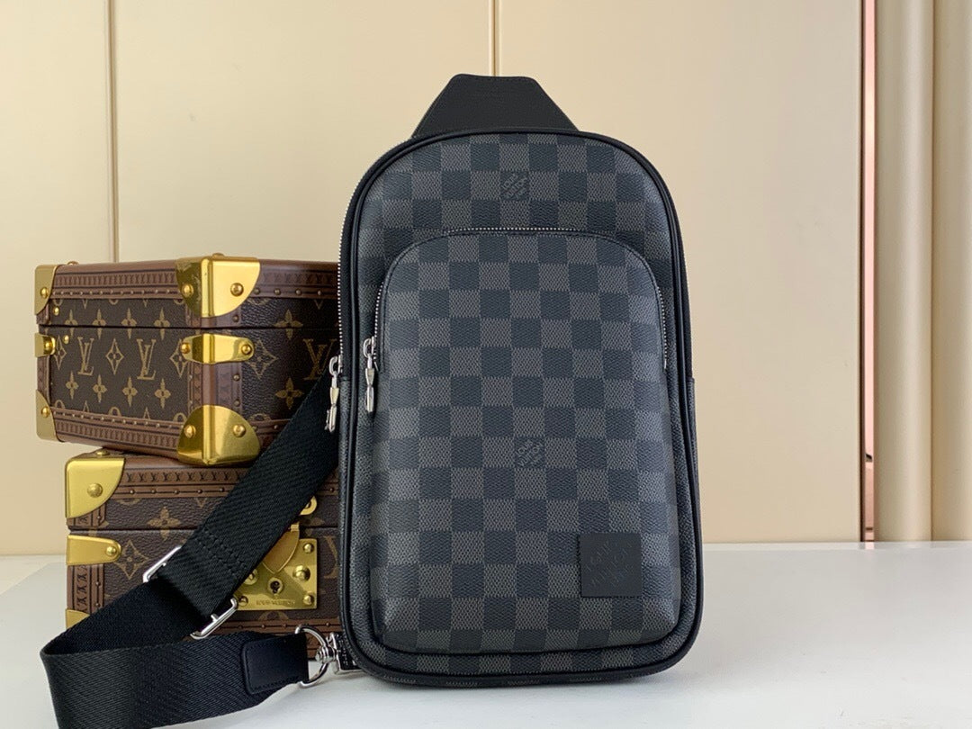 Louis Vuitton Avenue Slingbag