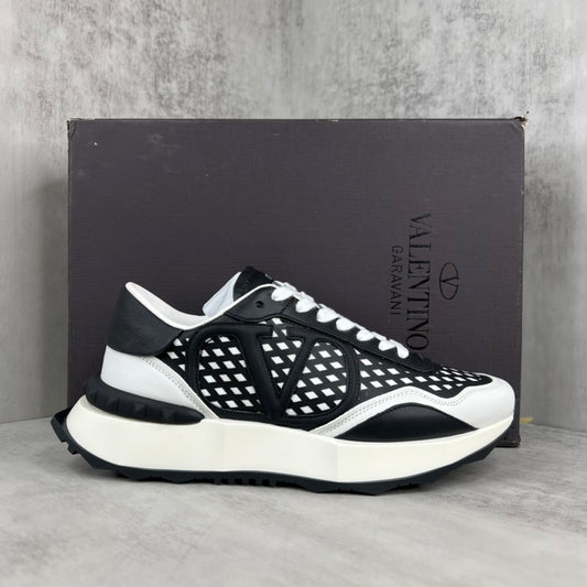 Valentino Garavani Netrunner "White-Black"