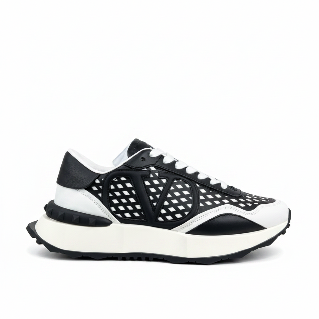 Valentino Garavani Netrunner "White-Black"