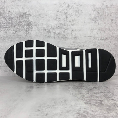 Gucci Interlokcing GG "Grey-White"