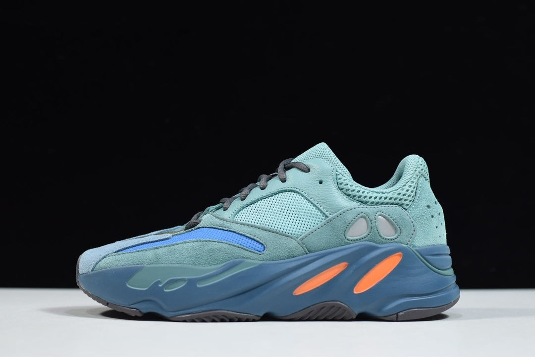 Yeezy 700 "Faded Azure"