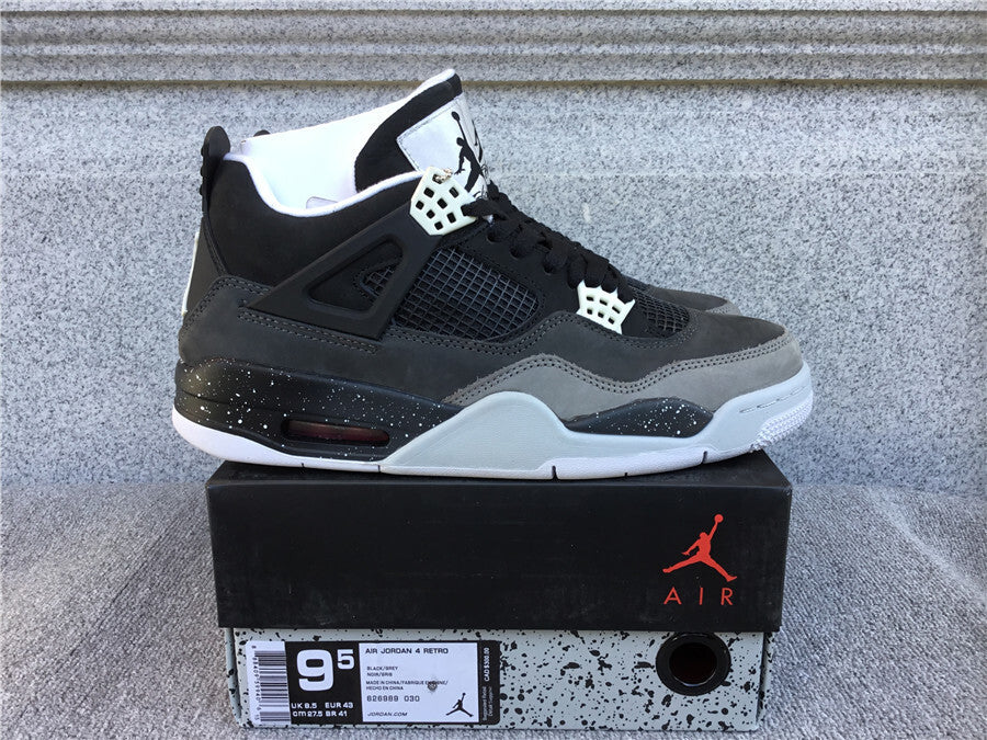 Air Jordan 4 Retro "Fear"