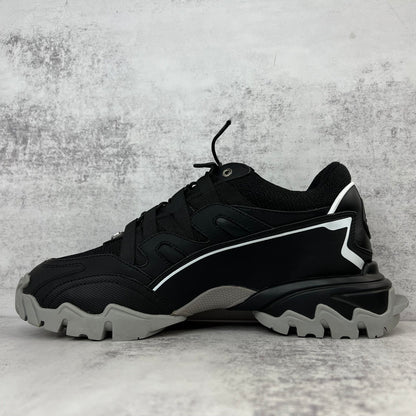 Valentino Garavani Climbers "Black"