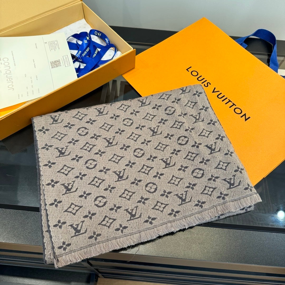 Louis Vuitton Classic Monogram Scarf "Beige"