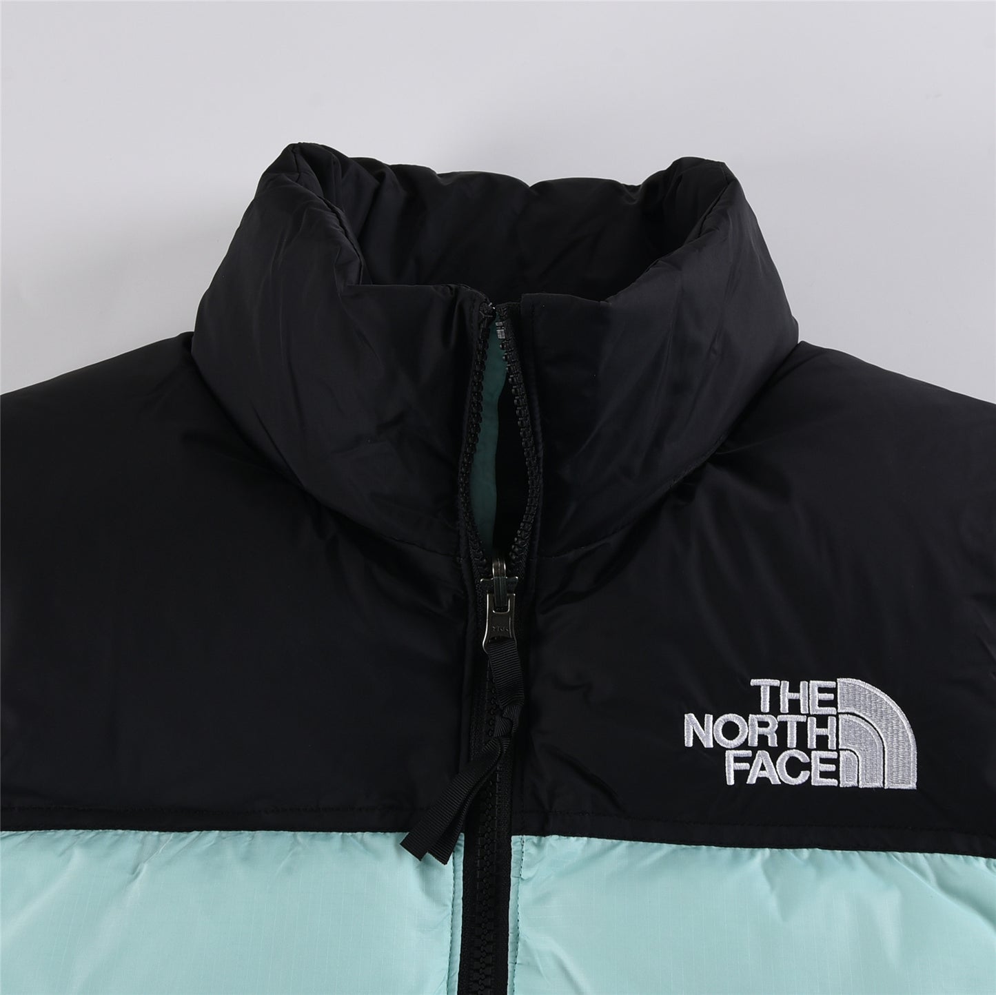 The North Face 700 Down Vest "Baby Blue-Black"