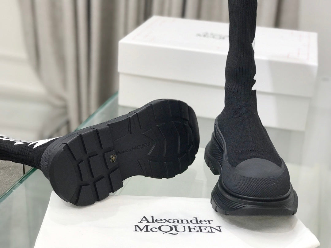 Alexander McQueen Tread Slick Boot "Ribbed Black"
