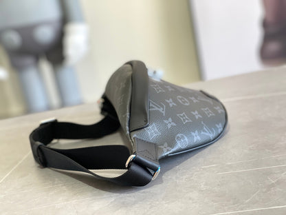 Louis Vuitton Discovery Bumbag PM
