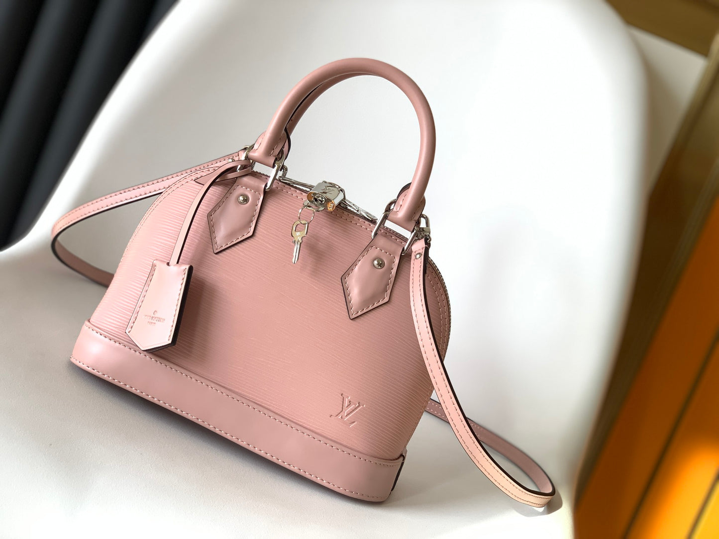 Louis Vuitton Alma BB