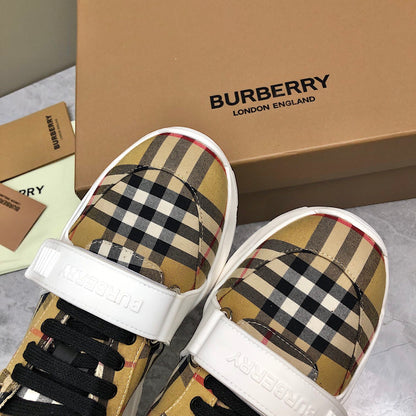 Burberry Ramsey "Beige-White"