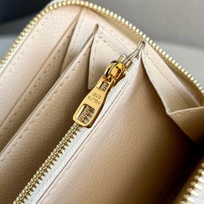 Louis Vuitton Zippy Wallet "Monogram Empreinte Leather"