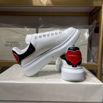 Alexander McQueen Oversized "White-Black Heart"