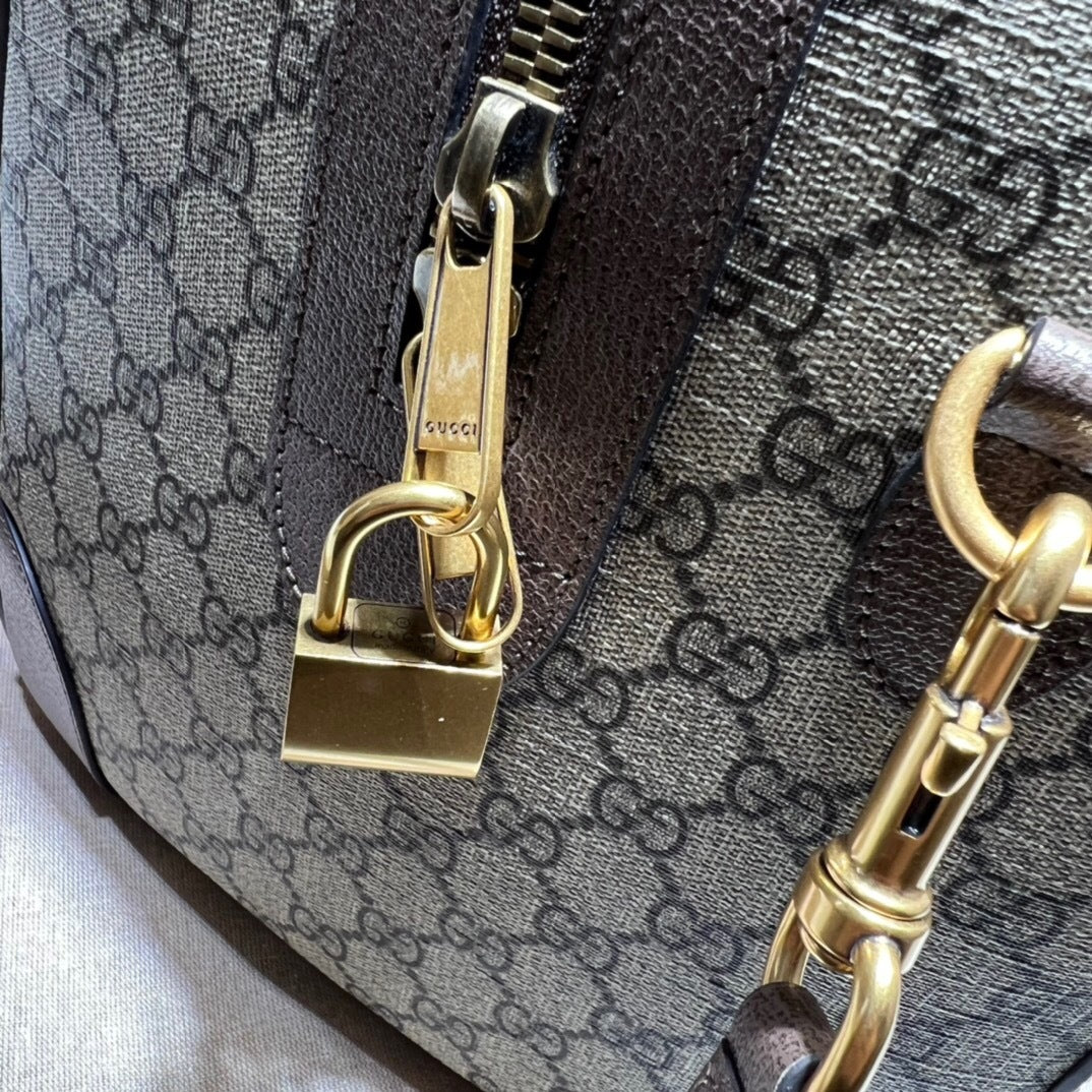 Gucci Gucci Savoy Medium Duffle Bag