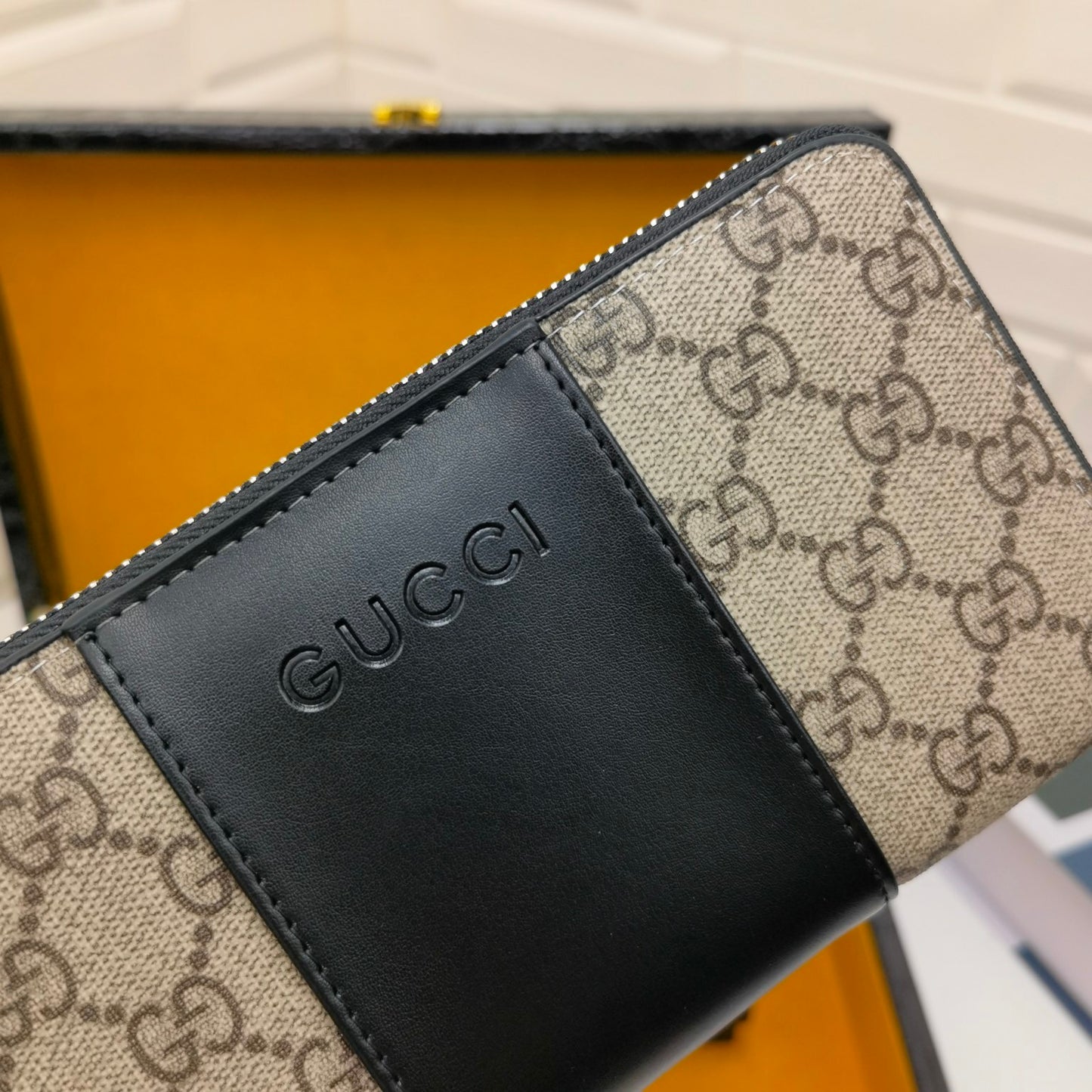 Gucci GG Supreme Zip Around Wallet