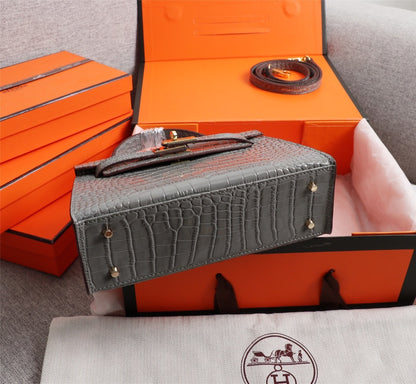 Hermès Aligator Leather Mini Kelly 20