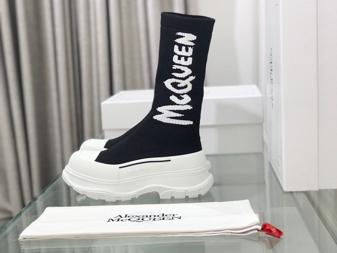 Alexander McQueen Tread Slick Boot "Ribbed Black-White"