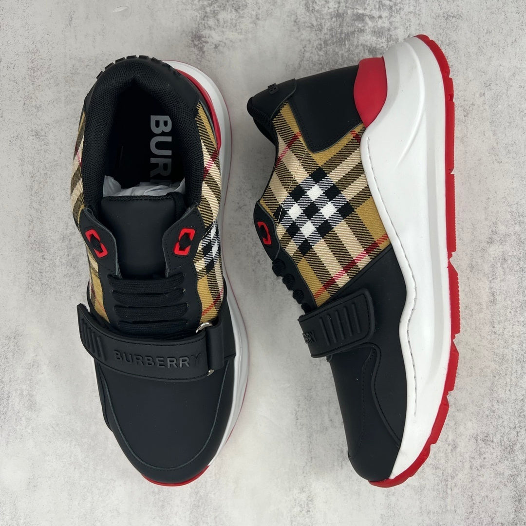 Burberry Ramsey "Black-Beige-Red"