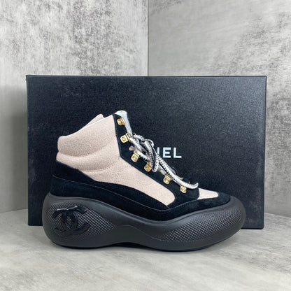 Chanel Snow Boots "Black-Pink Suede"