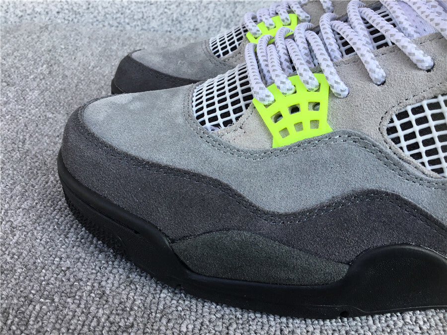 Air Jordan 4 Retro SE "Neon"