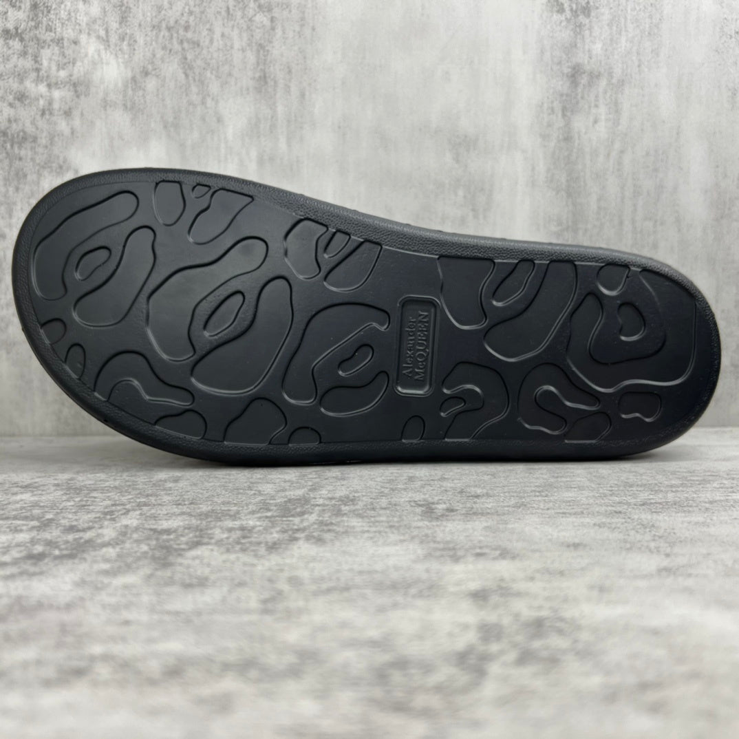 Alexander McQueen Slides "Black-White"