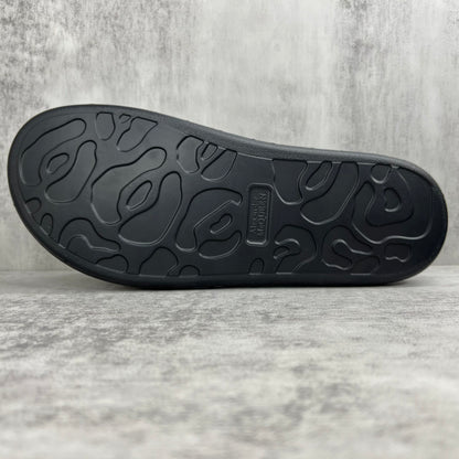 Alexander McQueen Slides "Black-White"