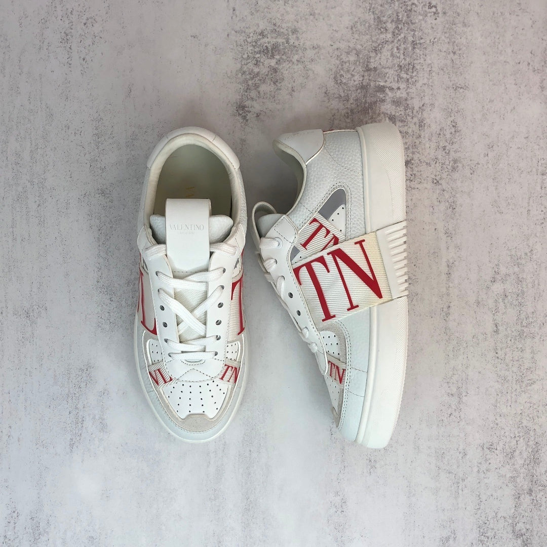 Valentino Garavani VL7N "White-Red-Grey"