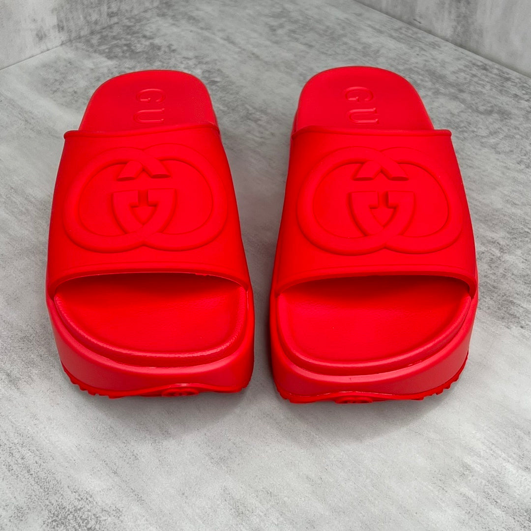 Gucci Slides "Red"