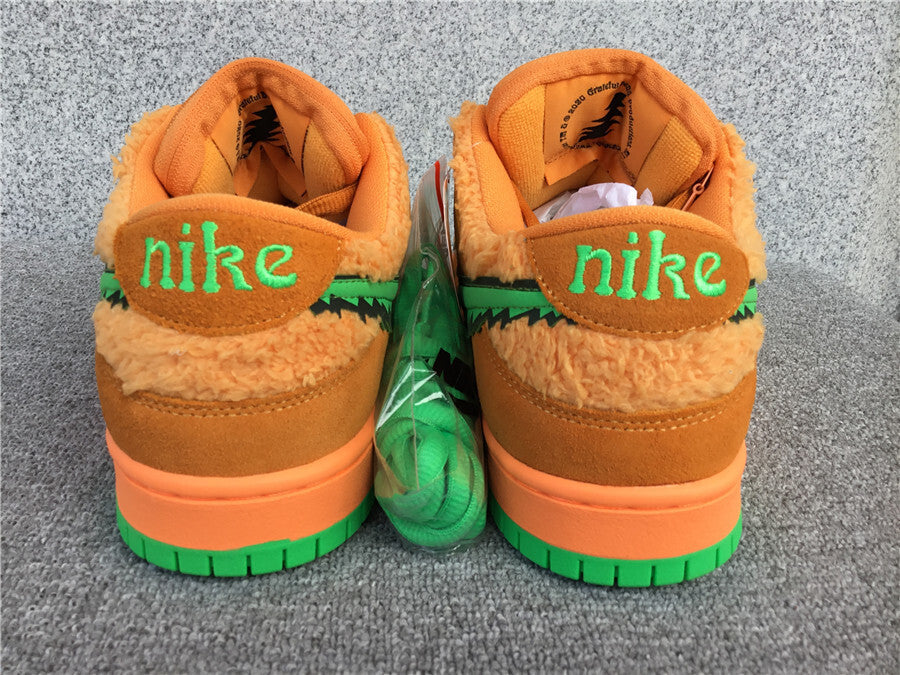 Grateful Dead x Nike SB Dunk Low “Orange Bear”
