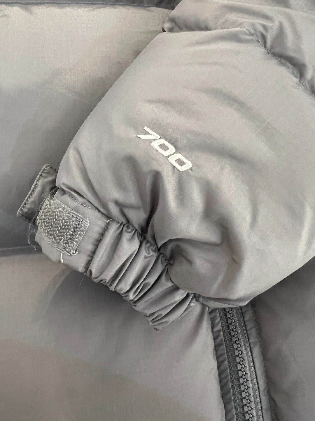 The North Face 700 Down Jacket "Grey"