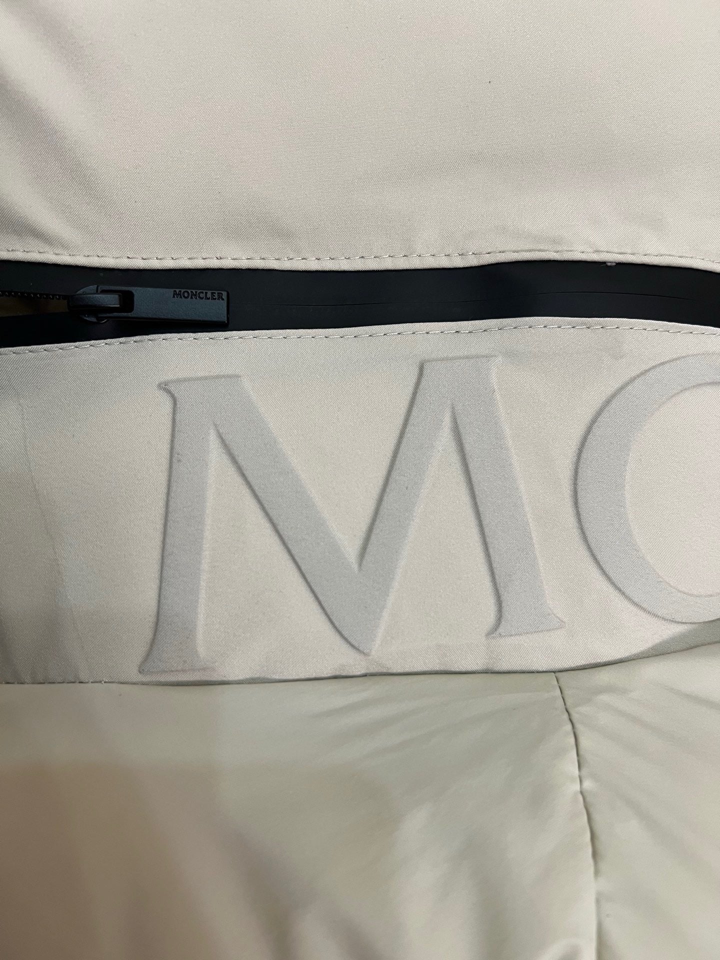 Moncler Forez Hooded Short Down Jacket "Stone Grey"