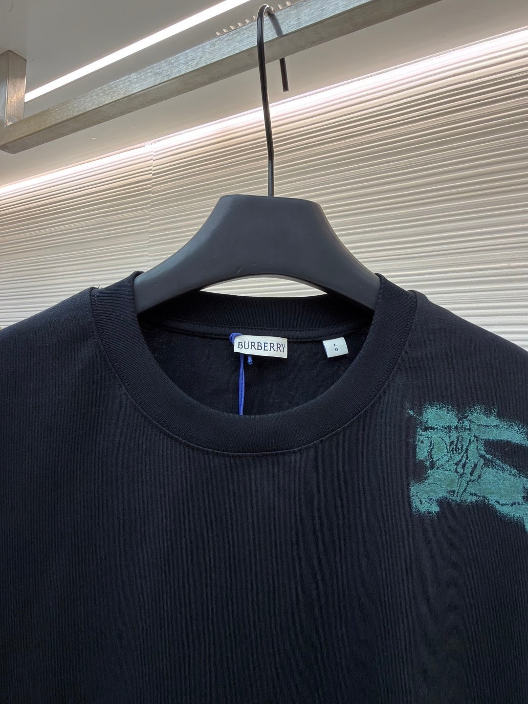 Burberry Equestrian Knight Cotton T-Shirt "Black"
