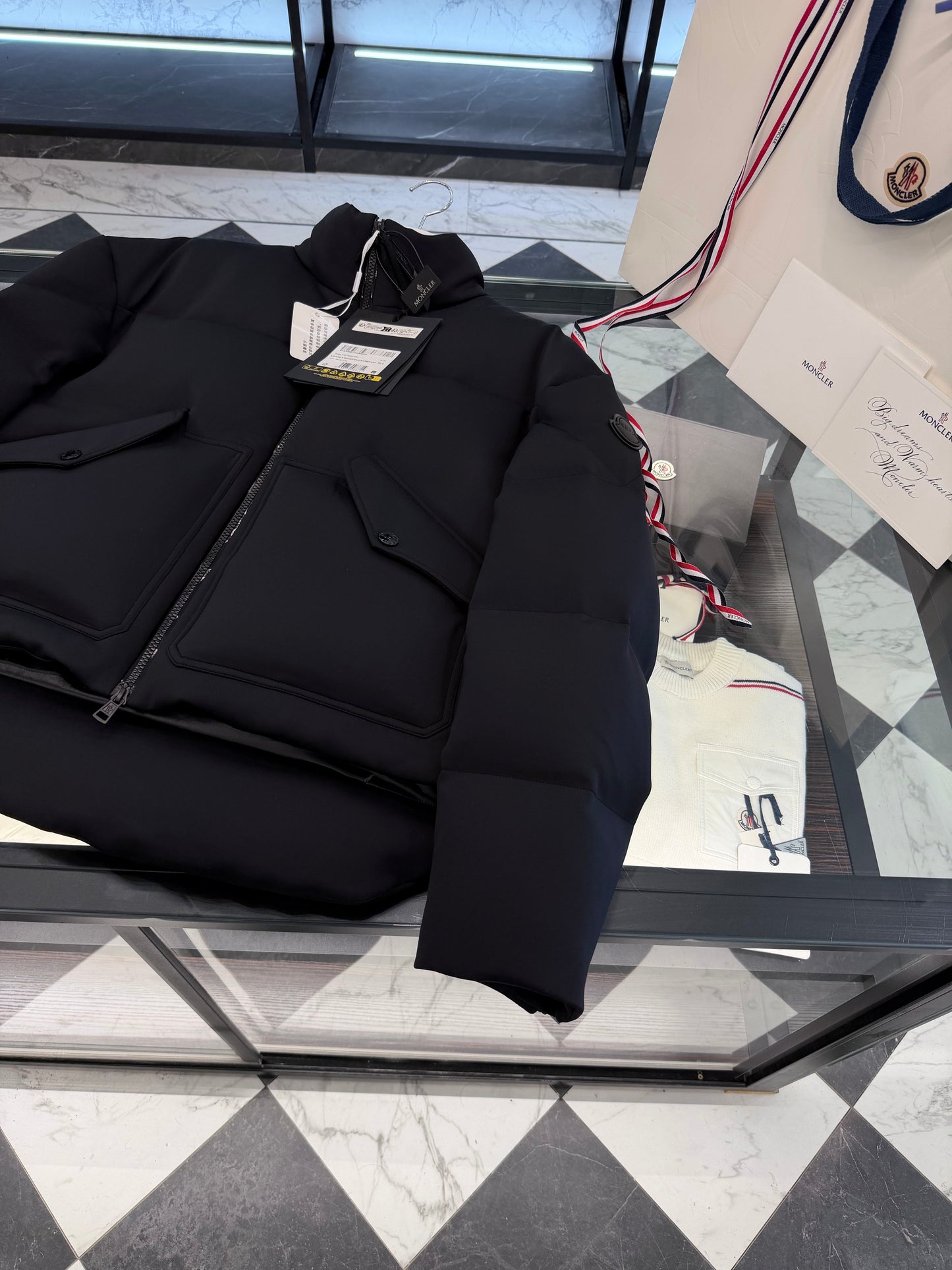 Black Moncler x EE72 by Edward Enninful Seymour Short Down Jacket "Black"