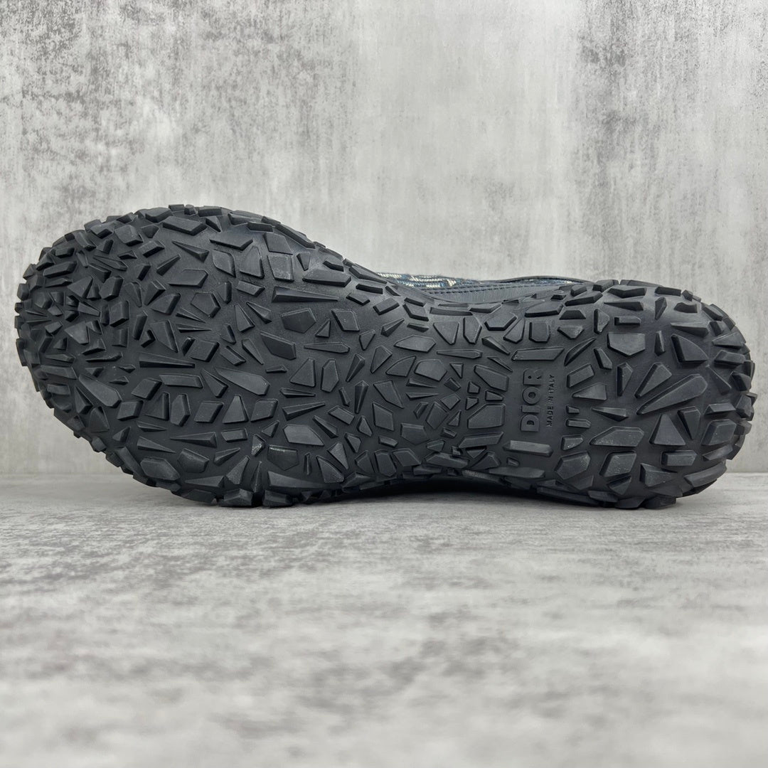 Dior B28 "Black-Beige"