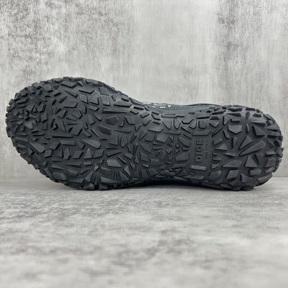 Dior B28 "Black-Beige"