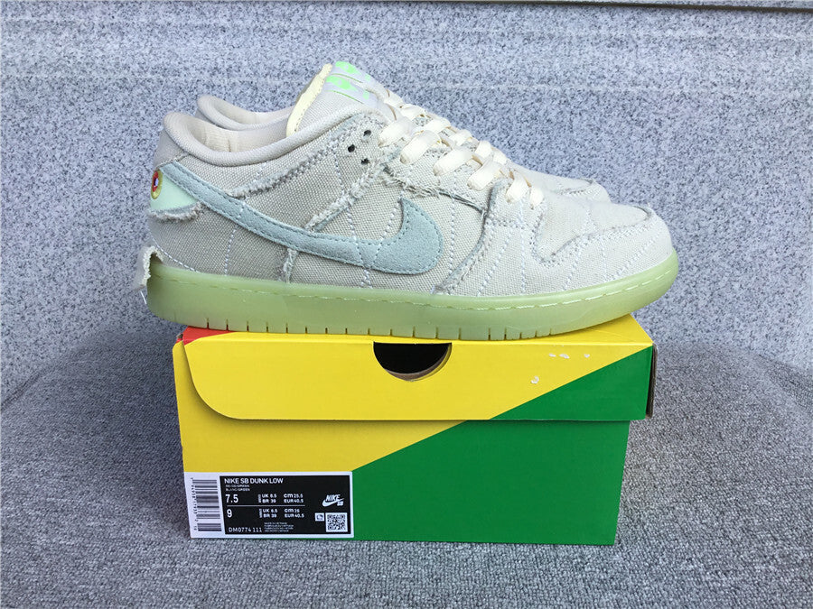 Nike SB Dunk Low "Mummy"